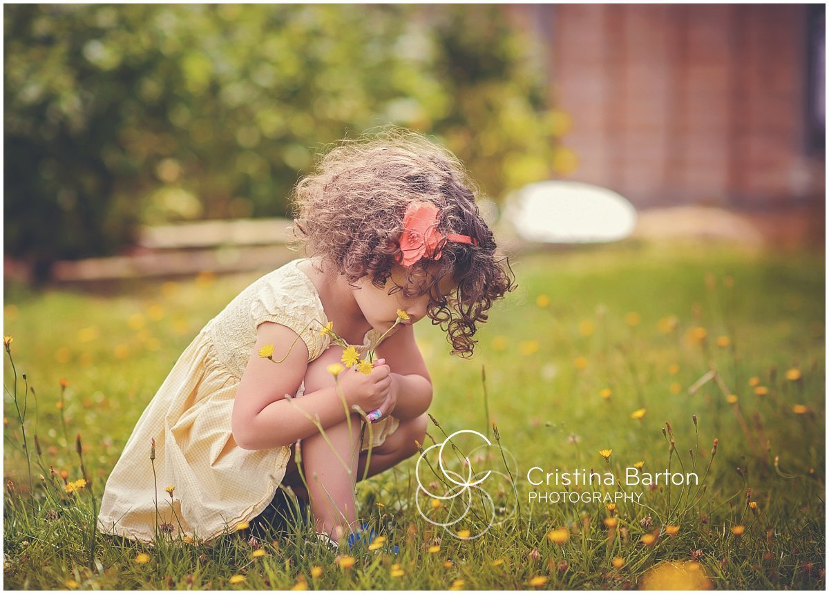 Lifestyle family photography in West London children's photo portrait Reading