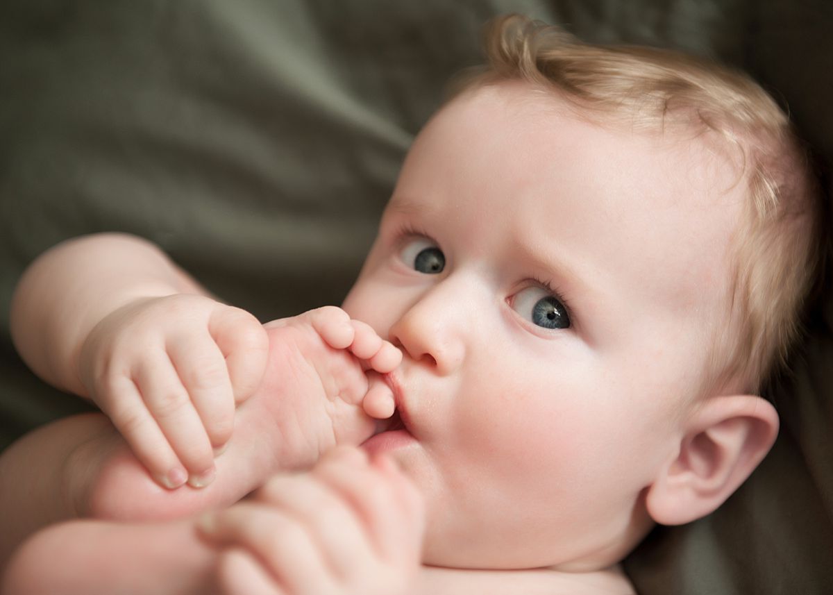 Natural baby photography Newbury 