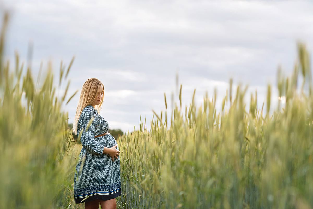 Family-Photography-Basingstoke-Winchester_0544 maternity portraits