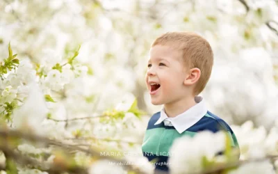 Blog Spring family photoshoot at Kew Gardens near London