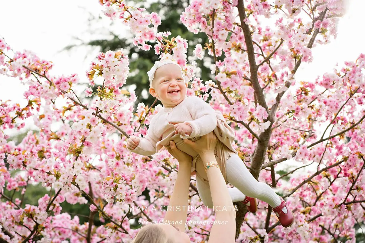 Spring_Family_Photography_Kew_Gardens_0287 cherry blossom baby portraits