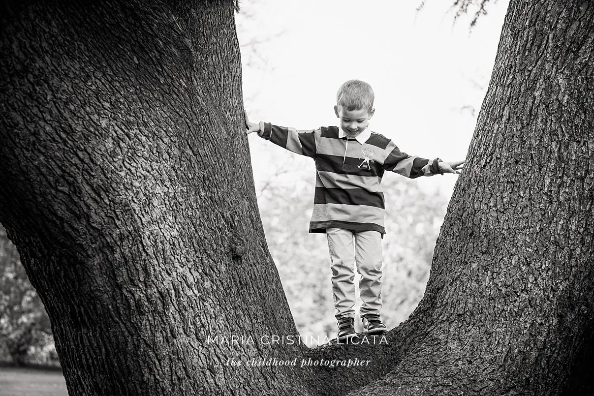 Spring_Family_Photography_Kew_Gardens_0292 portraits in the park Surrey and Hampshire