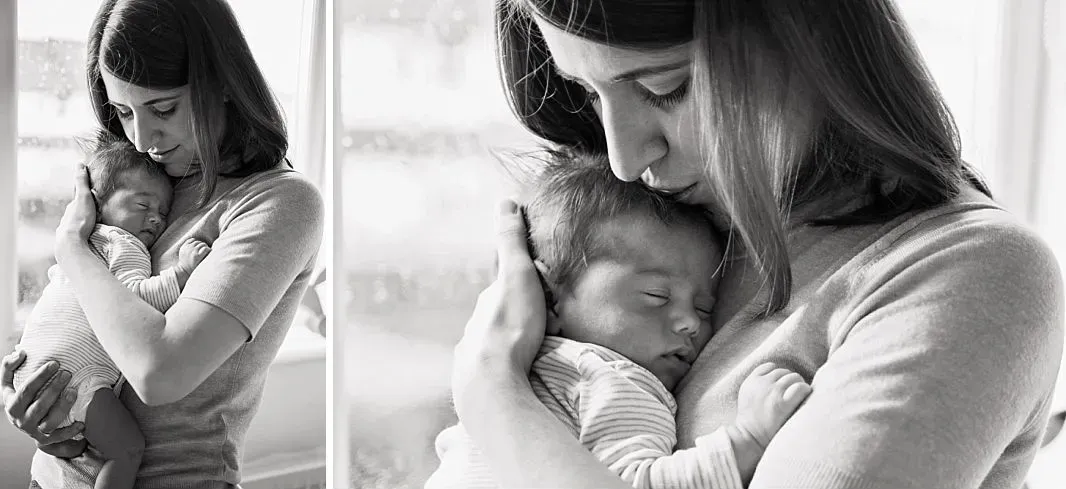 Newborn_photography_at_home_London (20) mum and newborn portrait
