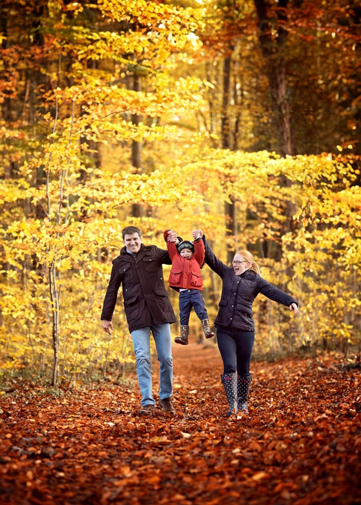 autumn family photoshoot basingstoke