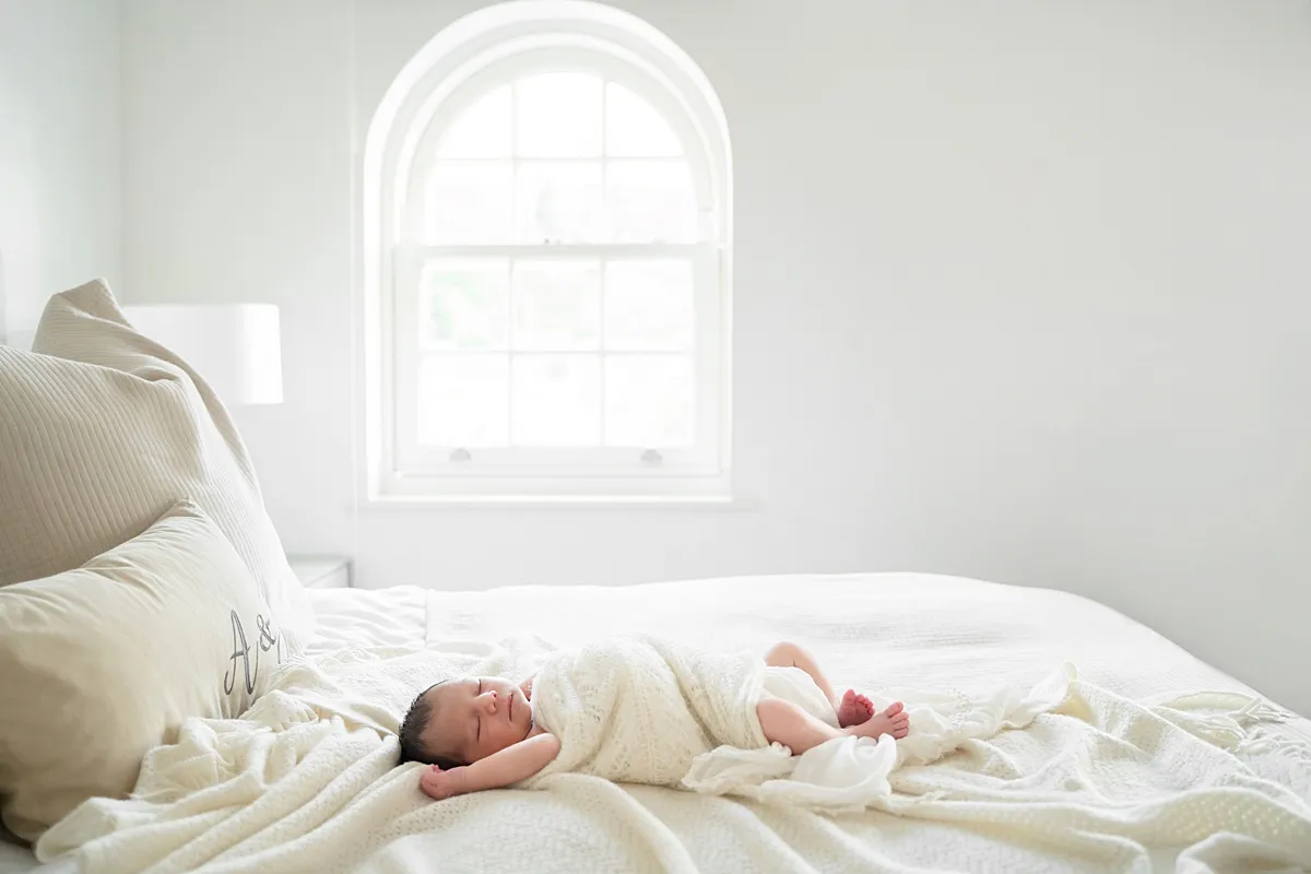 newborn_photoshoot_at_home_0013_webp newborn photoshoot at home