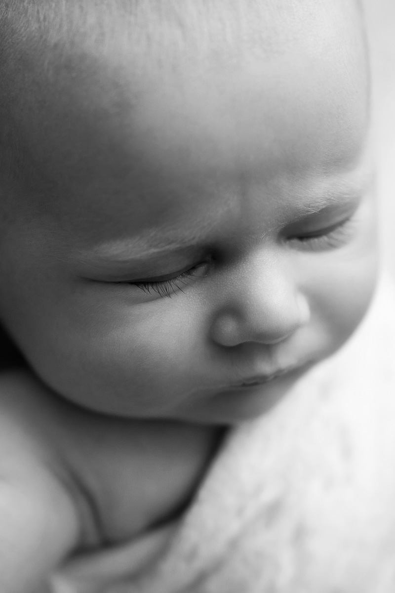 black and white newborn photoshoot basingstoke