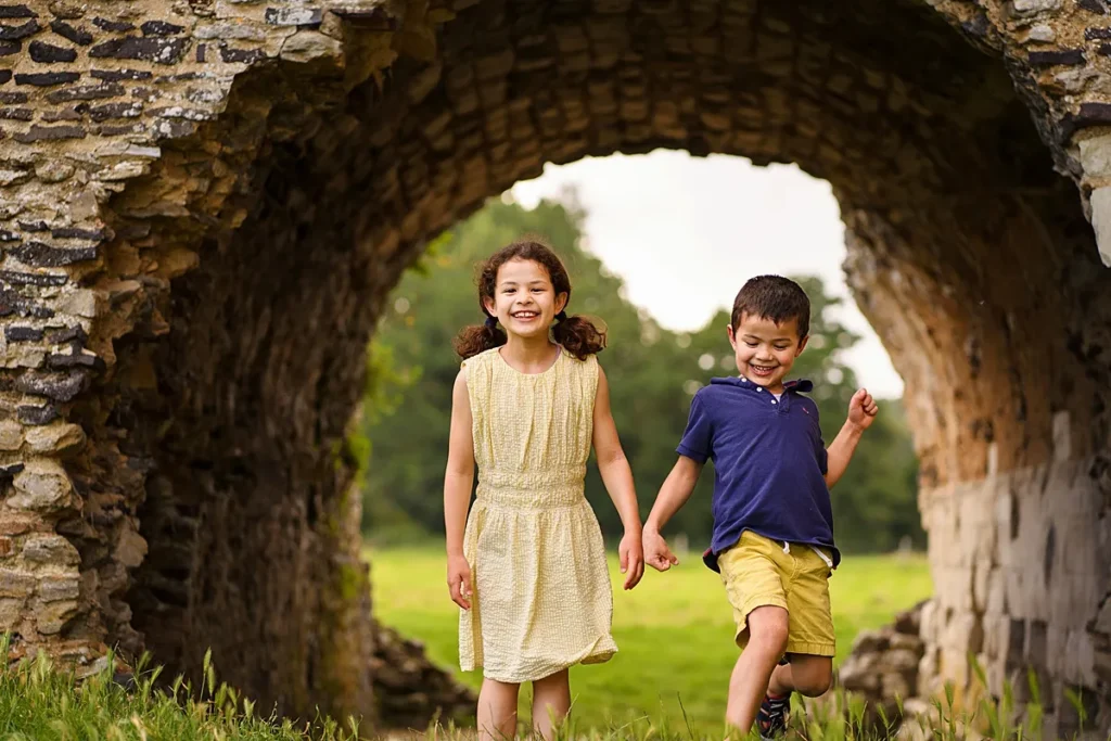 best_family_photoshoot_locations_0029_webp family photoshoot waverley abbey